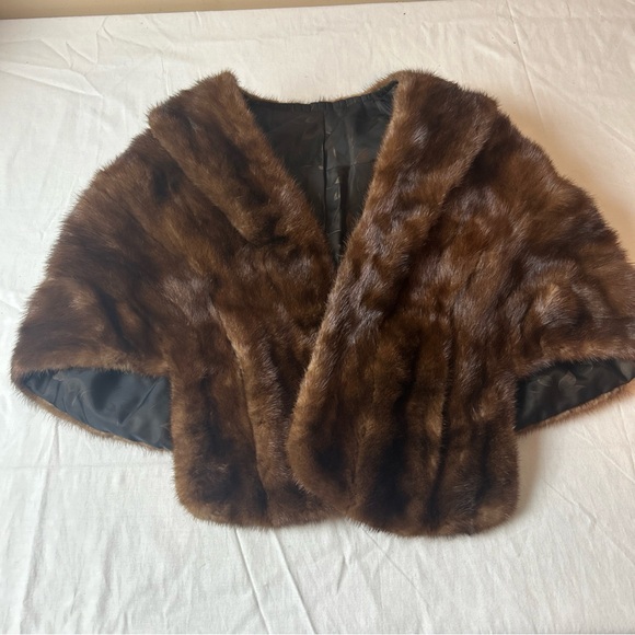 Chic Brown Fur Women's Cape